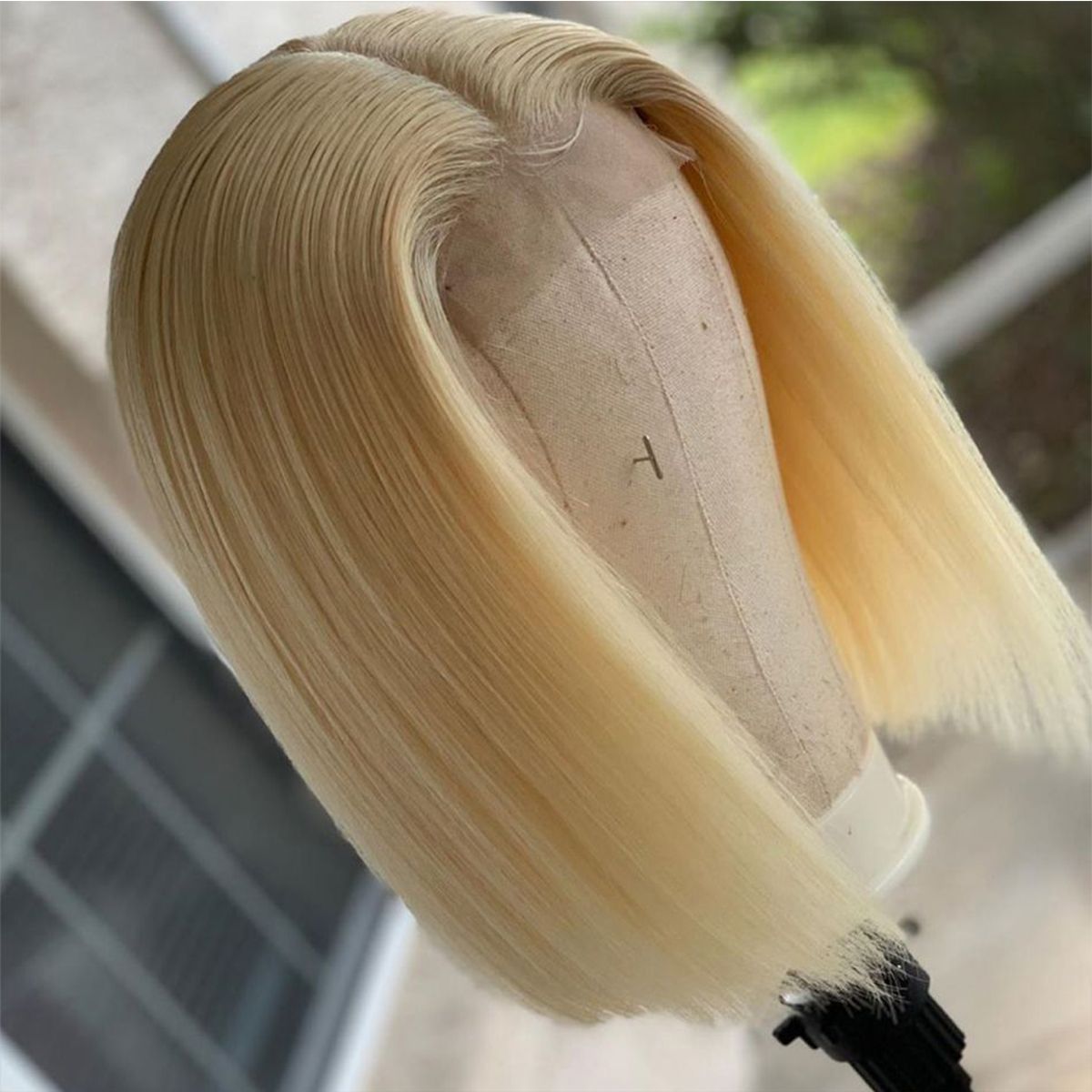 613 Blonde Short Bob Wigs Straight
